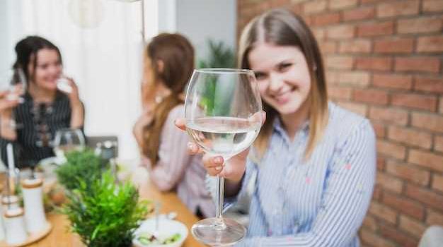 Descubriendo los vinos blancos: sabores y maridajes ideales