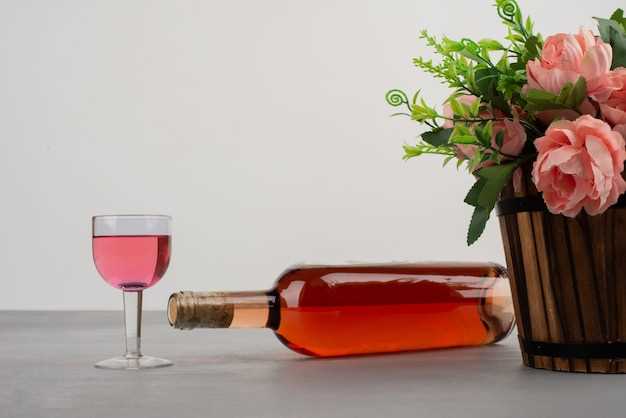 Descubre la Frescura y Elegancia de los Vinos Rosados